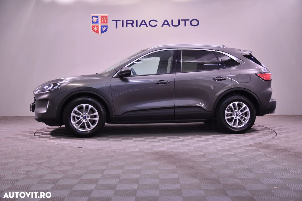 Ford Kuga - 2