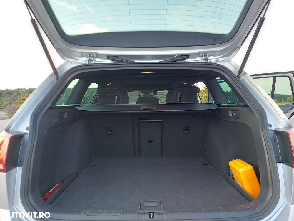 Volkswagen Golf 2.0 TDI DSG GTD - 5