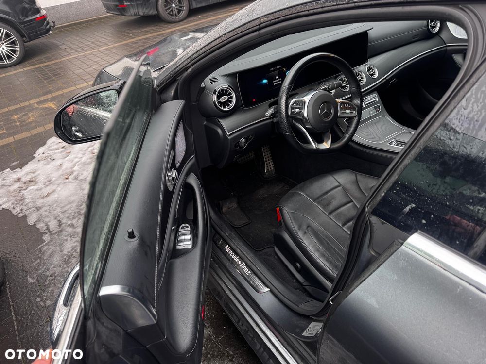 Mercedes-Benz CLS - 6