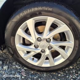 Toyota Auris 1.8 L VVT-i Luna - 11
