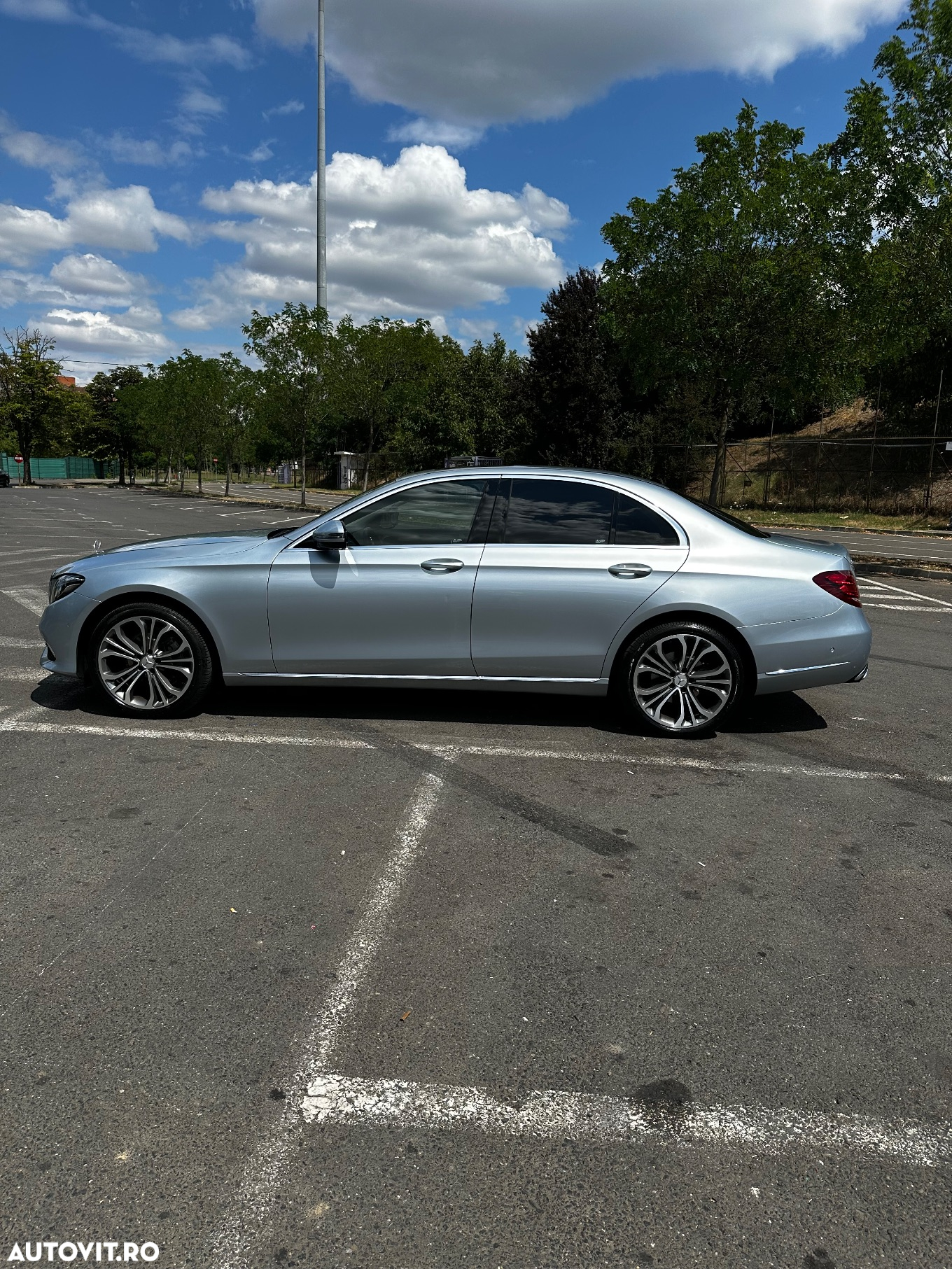 Mercedes-Benz E 220 d Aut. - 9