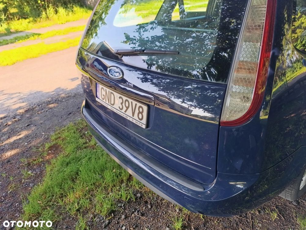Ford Focus 2.0 TDCi Ghia - 31