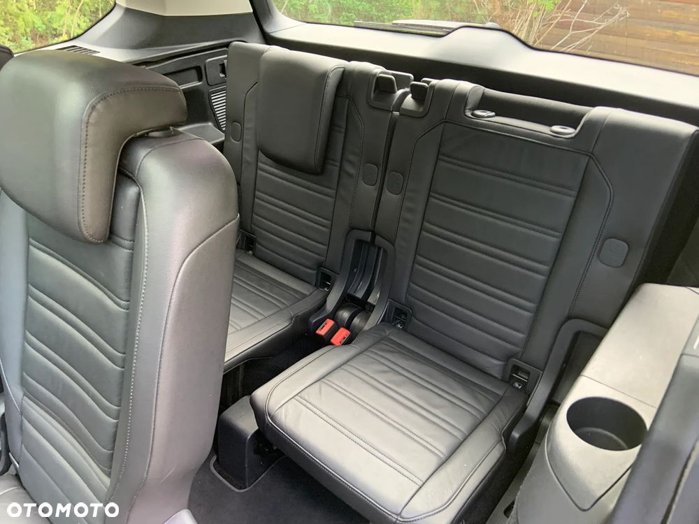 Volkswagen Touran 1.6 TDI BMT SCR Comfortline - 13