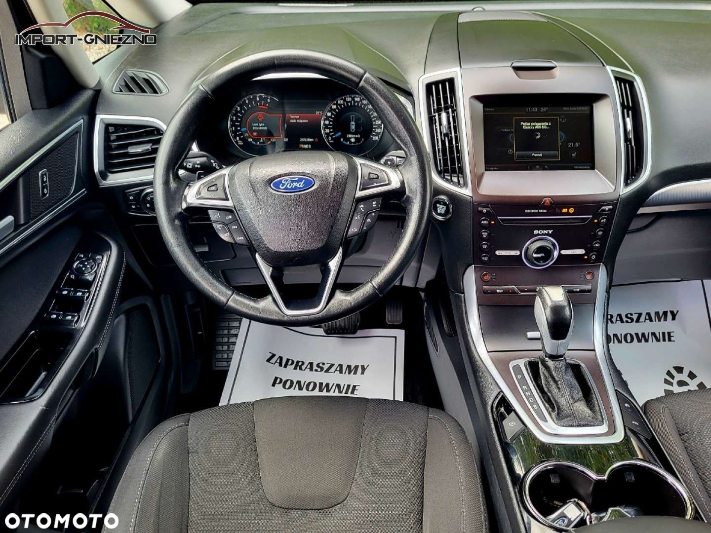 Ford S-Max - 11