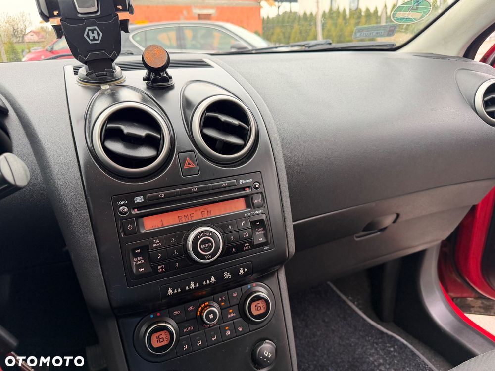 Nissan Qashqai 1.6 acenta - 19