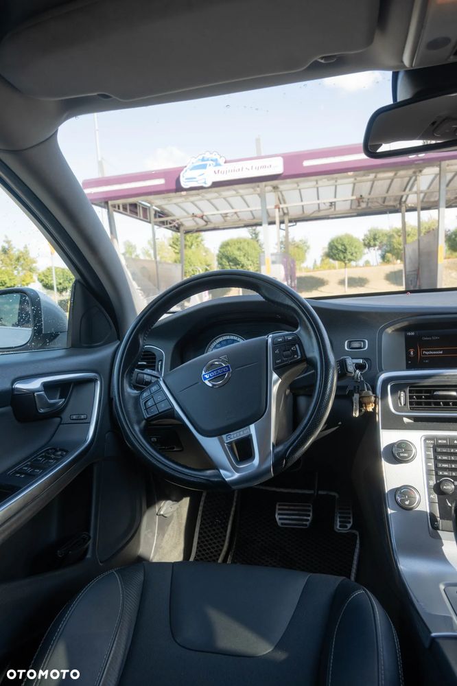 Volvo V60 - 16
