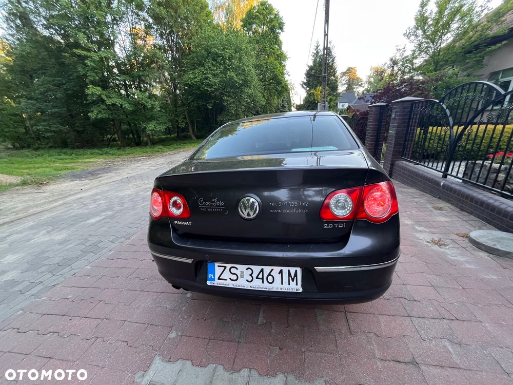 Volkswagen Passat 2.0 TDI DPF Comfortline - 5