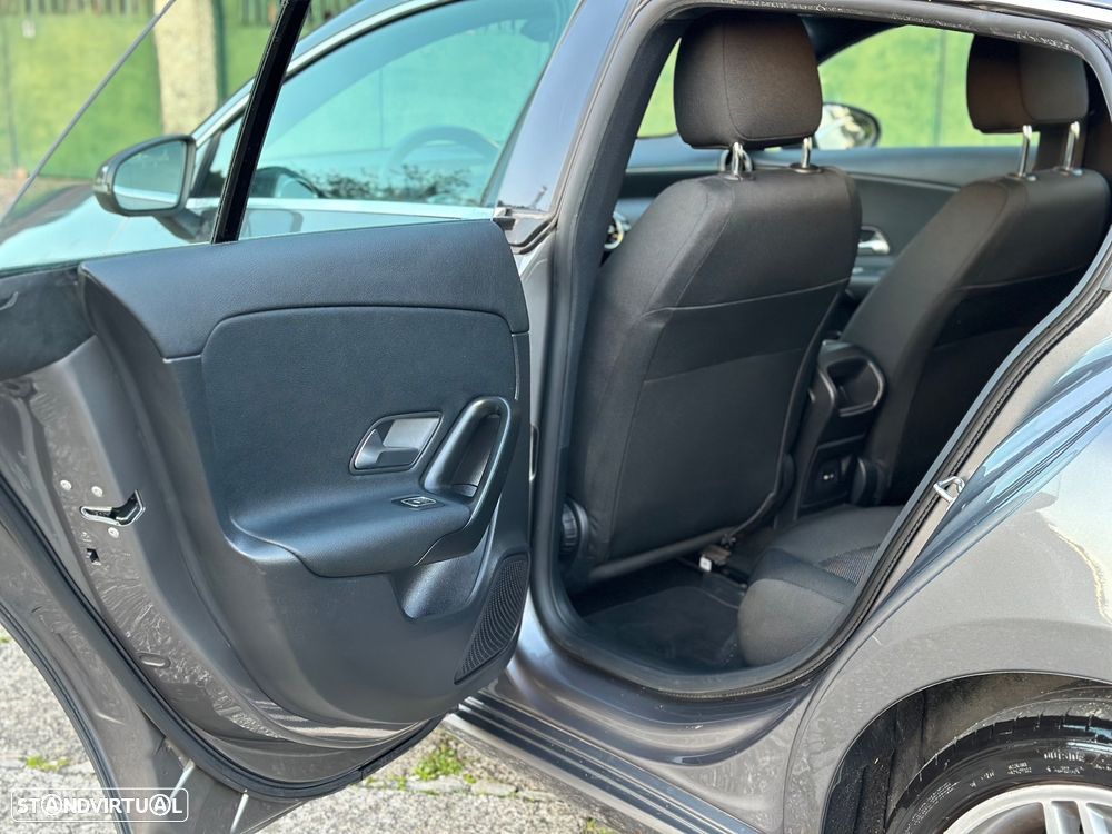 Mercedes-Benz CLA 180 - 26