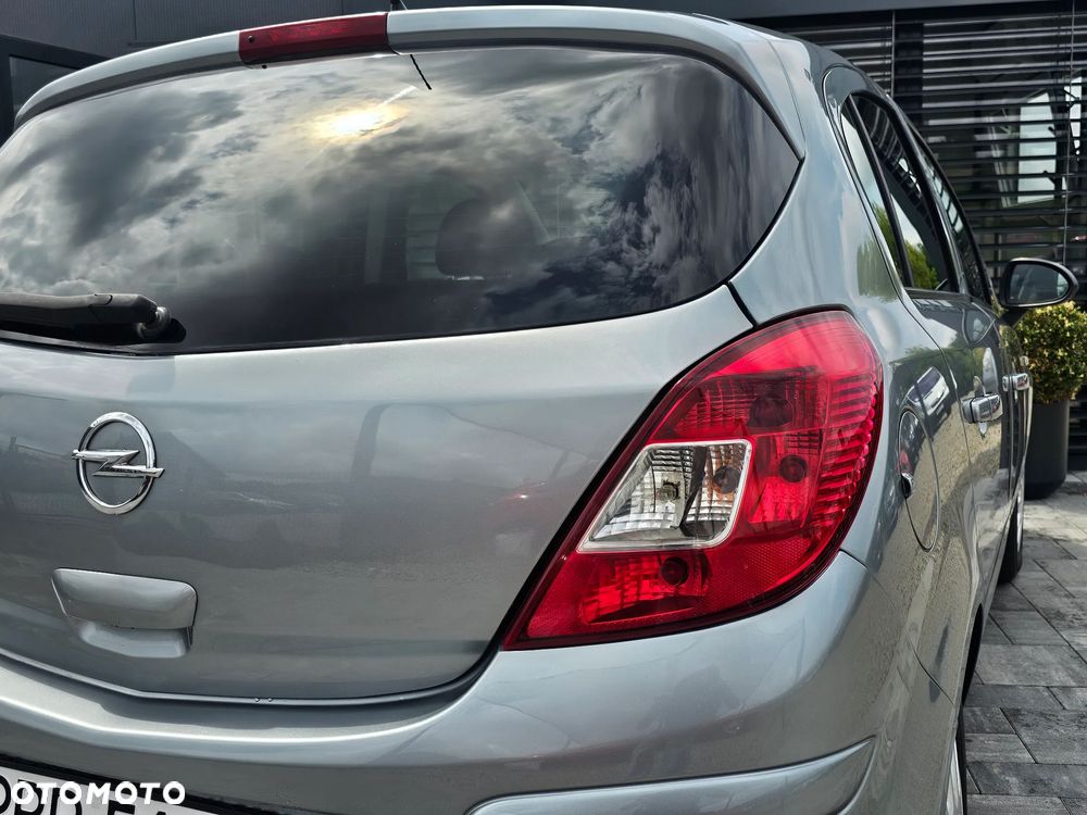 Opel Corsa 1.2 16V Enjoy - 34