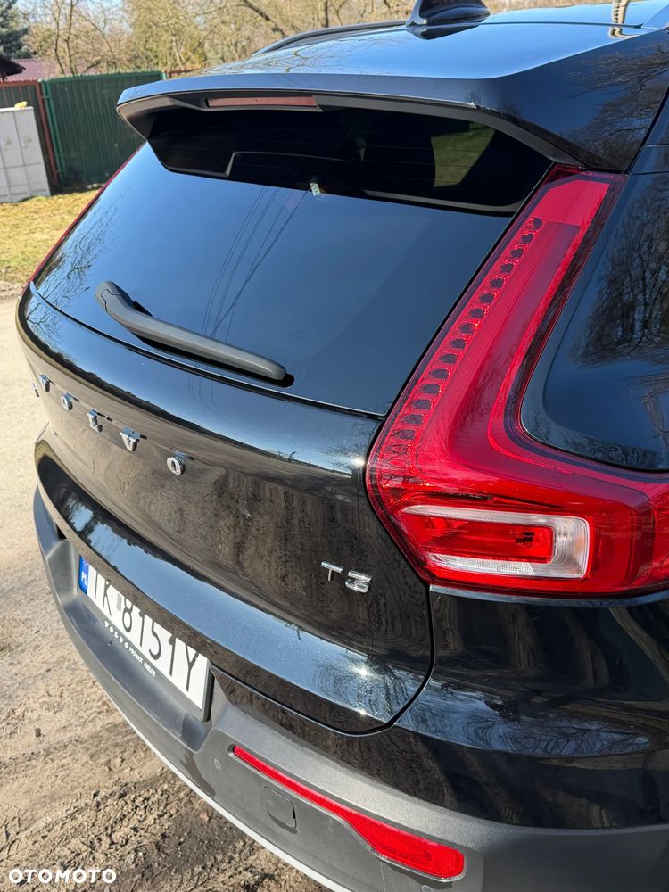 Volvo XC 40 T3 Momentum Pro - 3