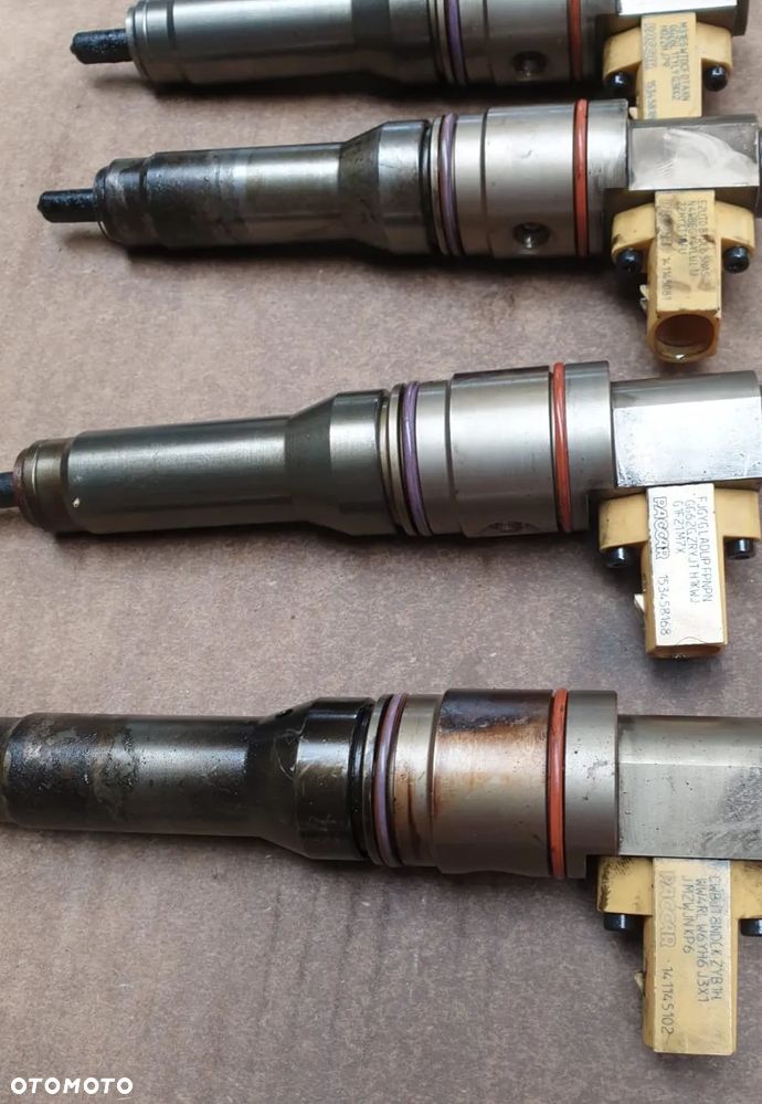 WTRYSK WTRYSKIWACZ PALIWA DAF XF  2047600  2047601  1974030  153458220 - 4