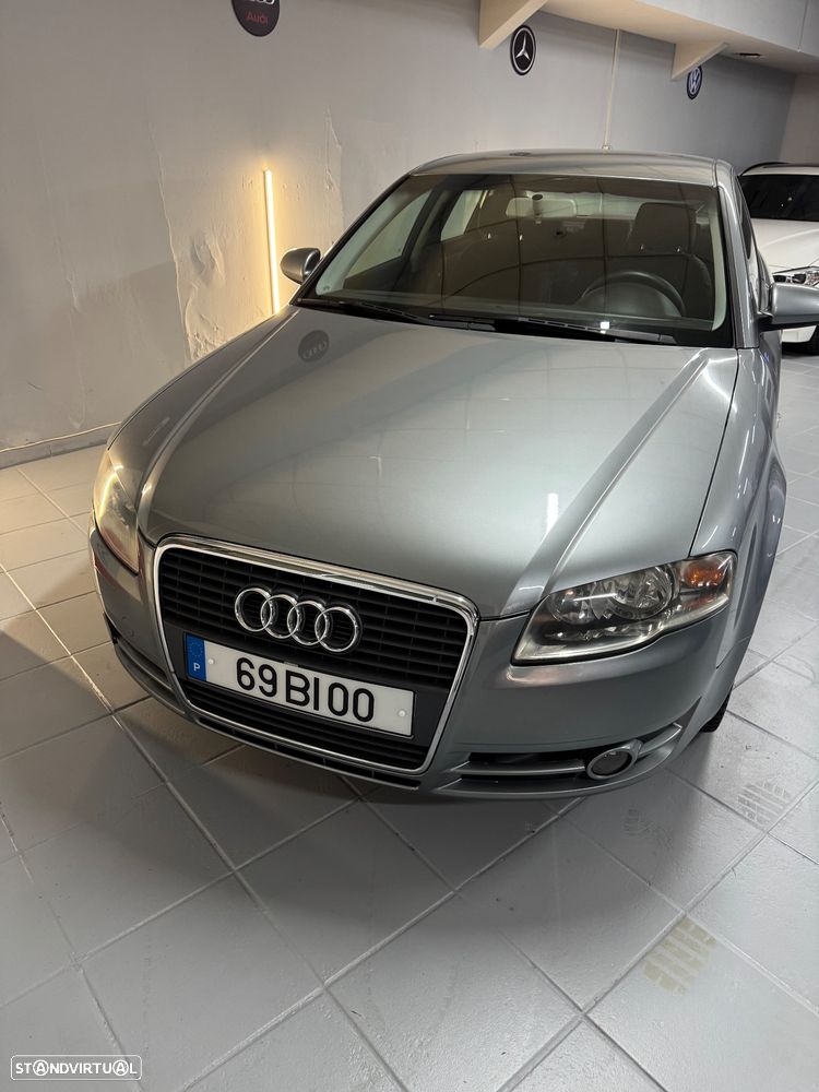 Audi A4 2.0 TDI Exclusive - 26