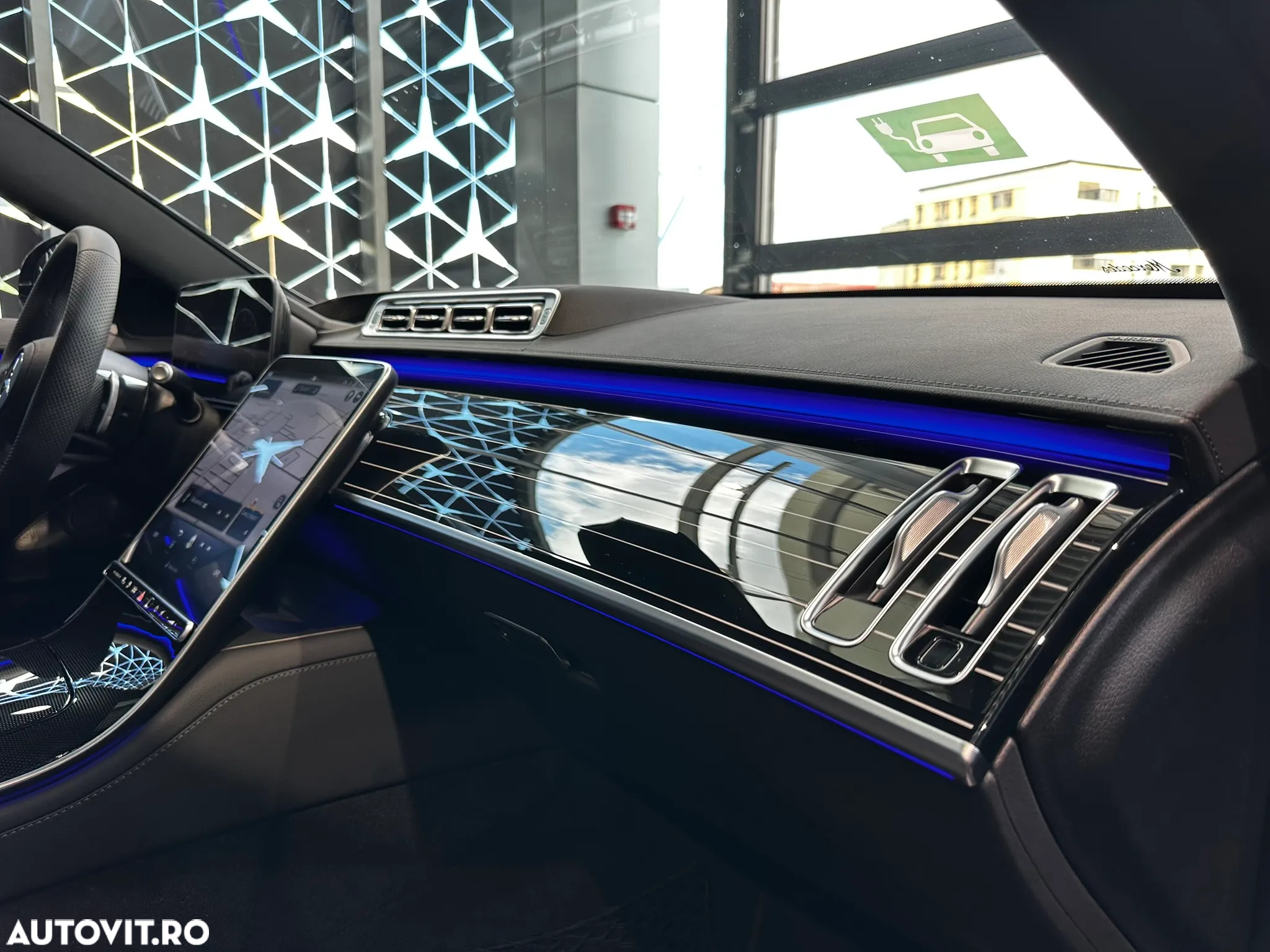 Mercedes-Benz S - 12