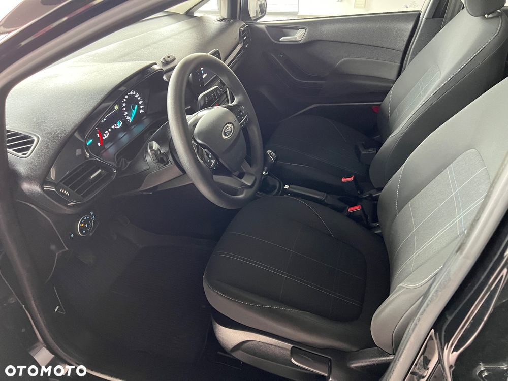 Ford Fiesta - 11