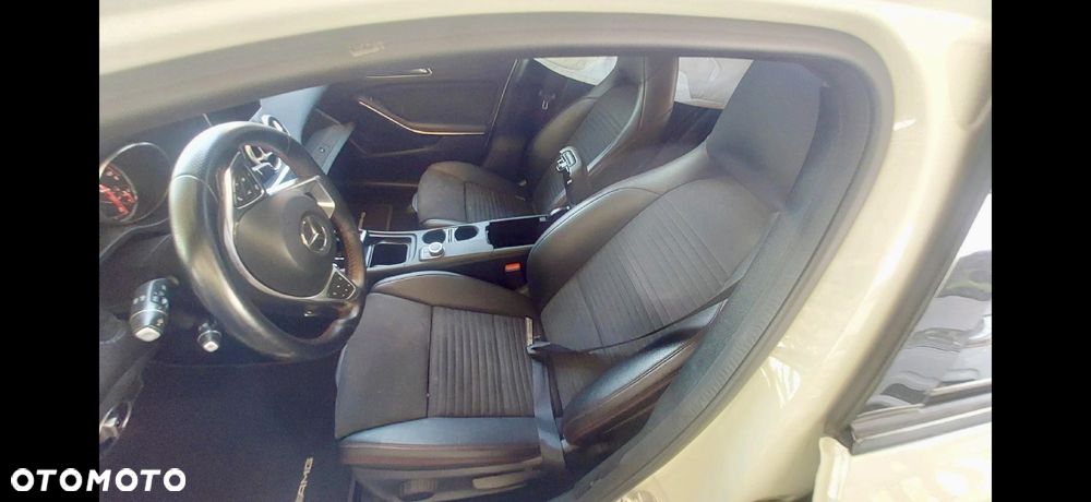 Mercedes-Benz Klasa A 200 CDI 7G-DCT AMG Line - 9