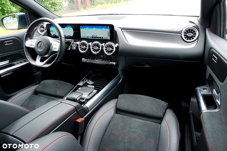 Mercedes-Benz Klasa B 180 7G-DCT AMG Line Advanced Plus - 26