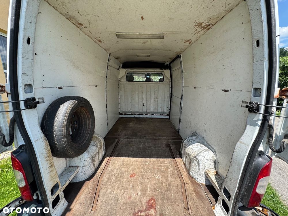 Nissan Interstar - 29