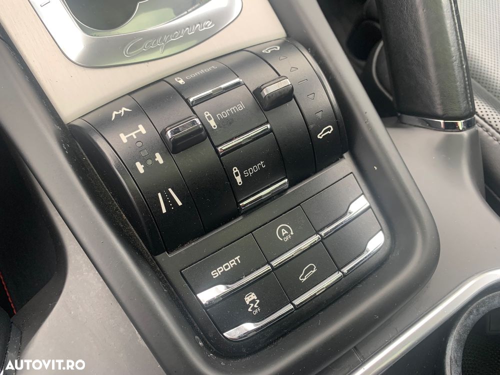 Porsche Cayenne - 10
