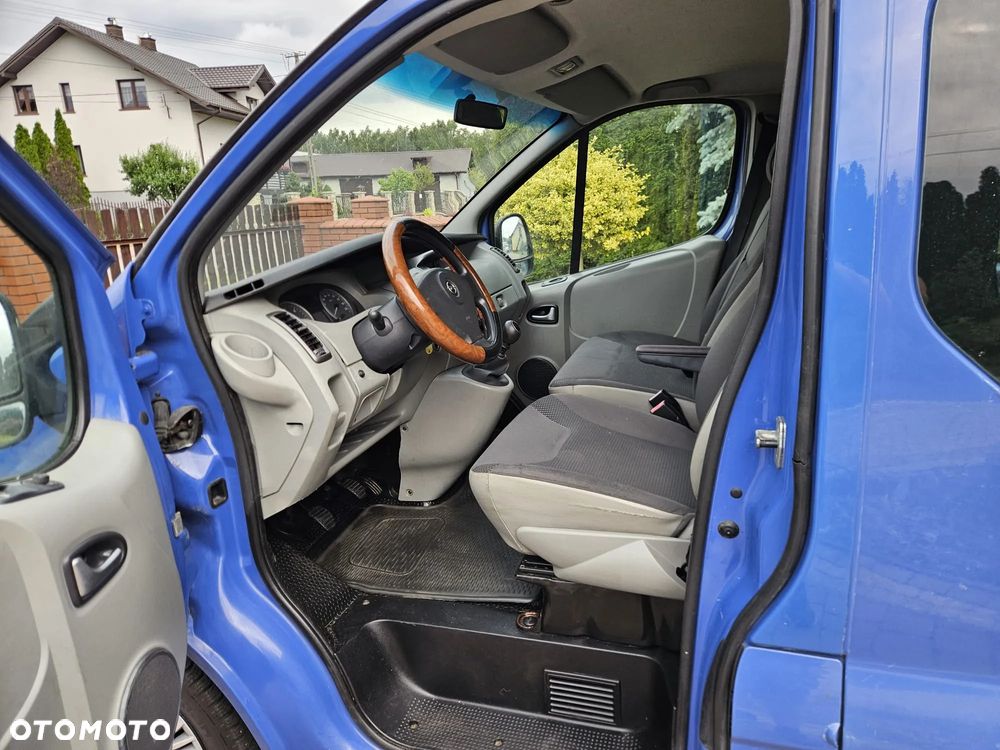 Opel Vivaro - 12