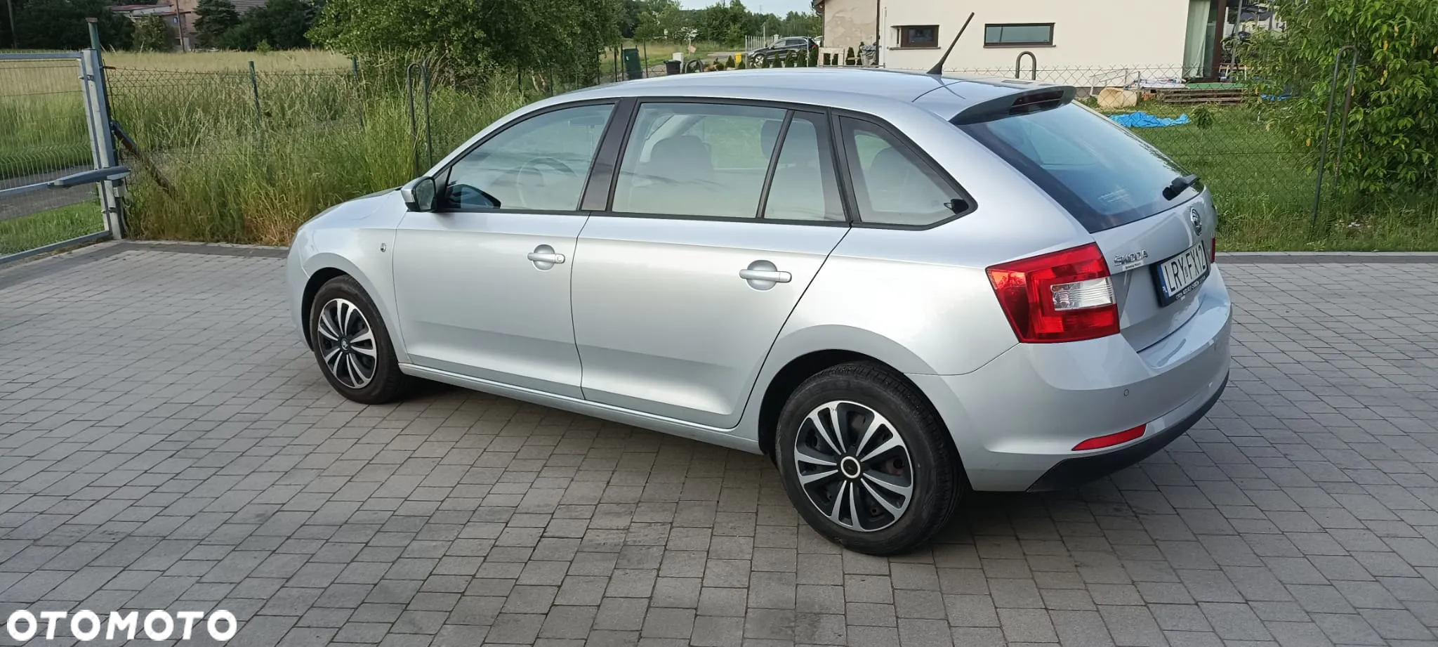Skoda RAPID - 15