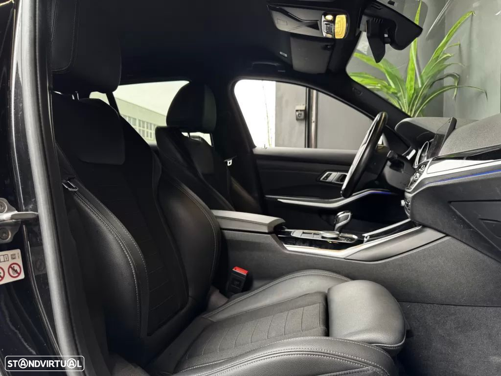 BMW 318 d Touring Line Sport Auto - 29