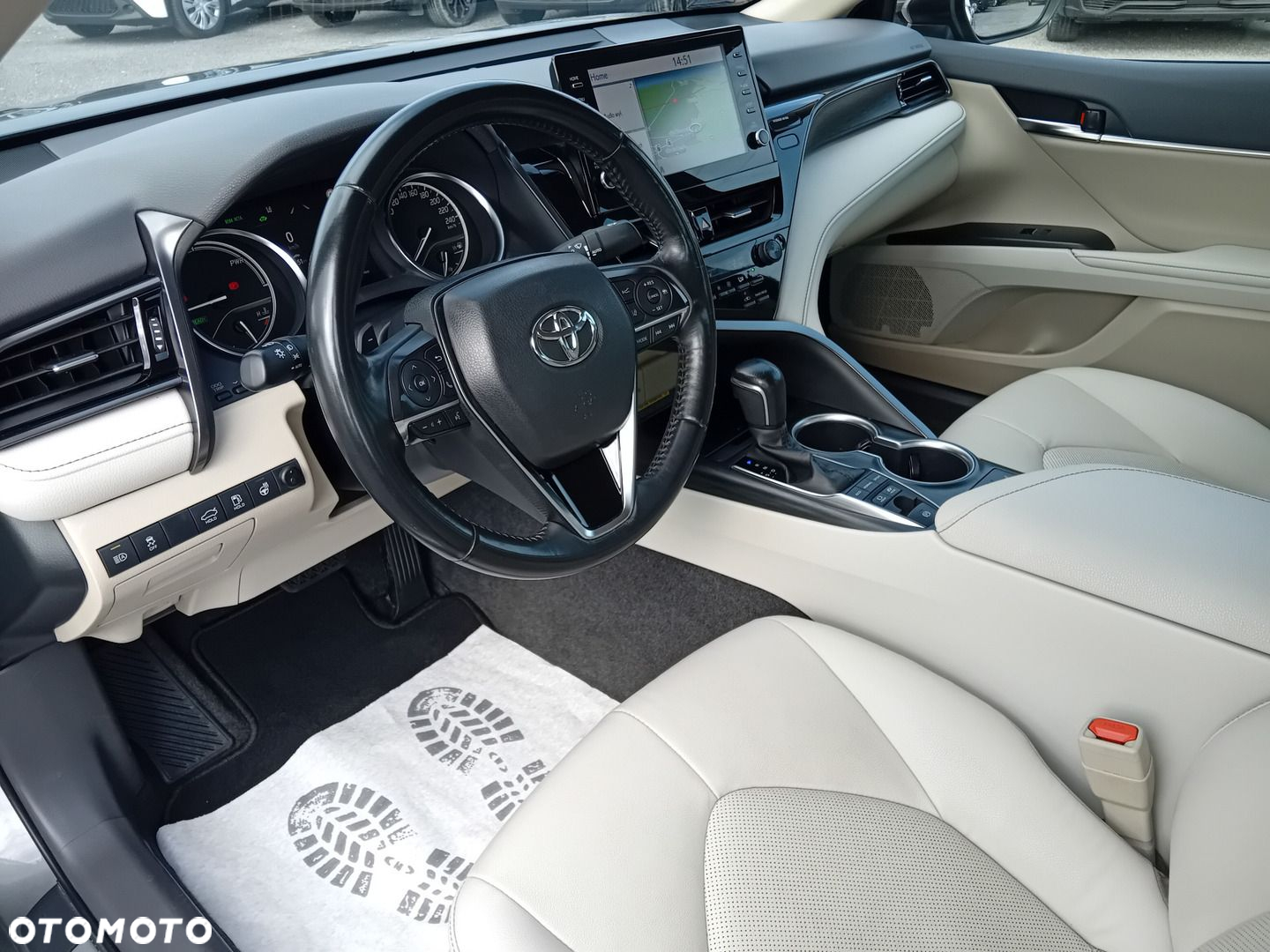 Toyota Camry 2.5 Hybrid Executive CVT - 4