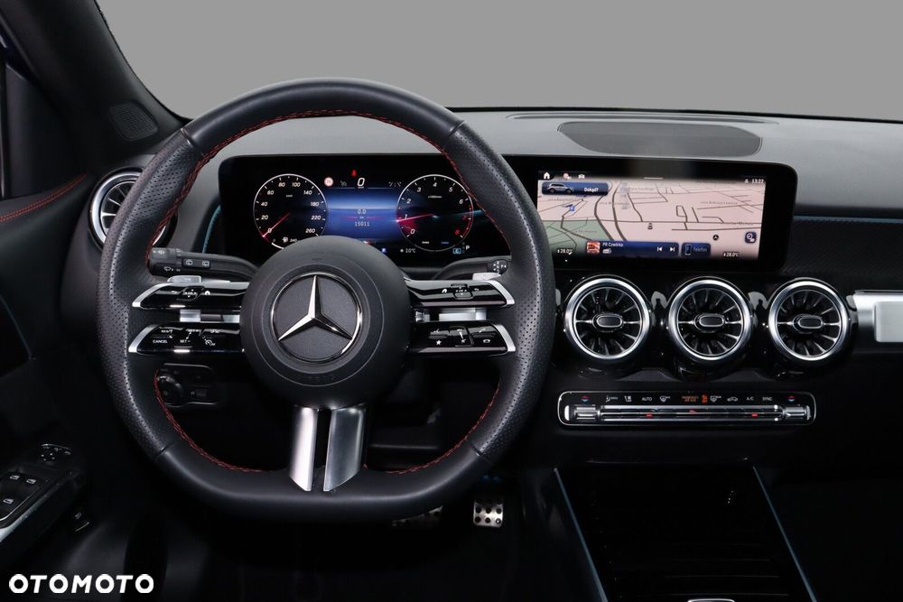 Mercedes-Benz GLB 200 AMG Line 7G-DCT - 15