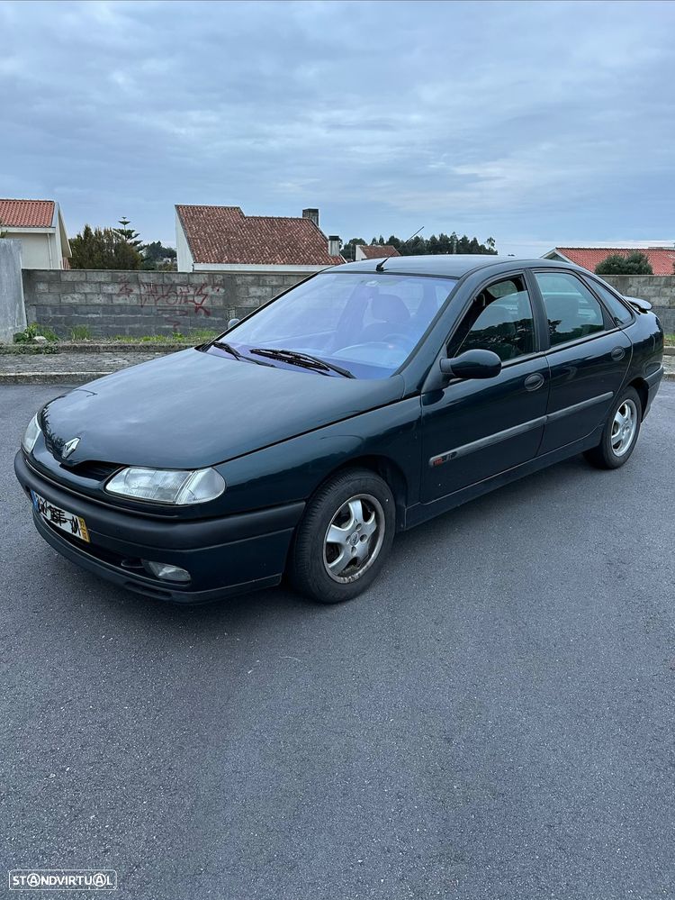 Renault Laguna 1.8 RT - 8