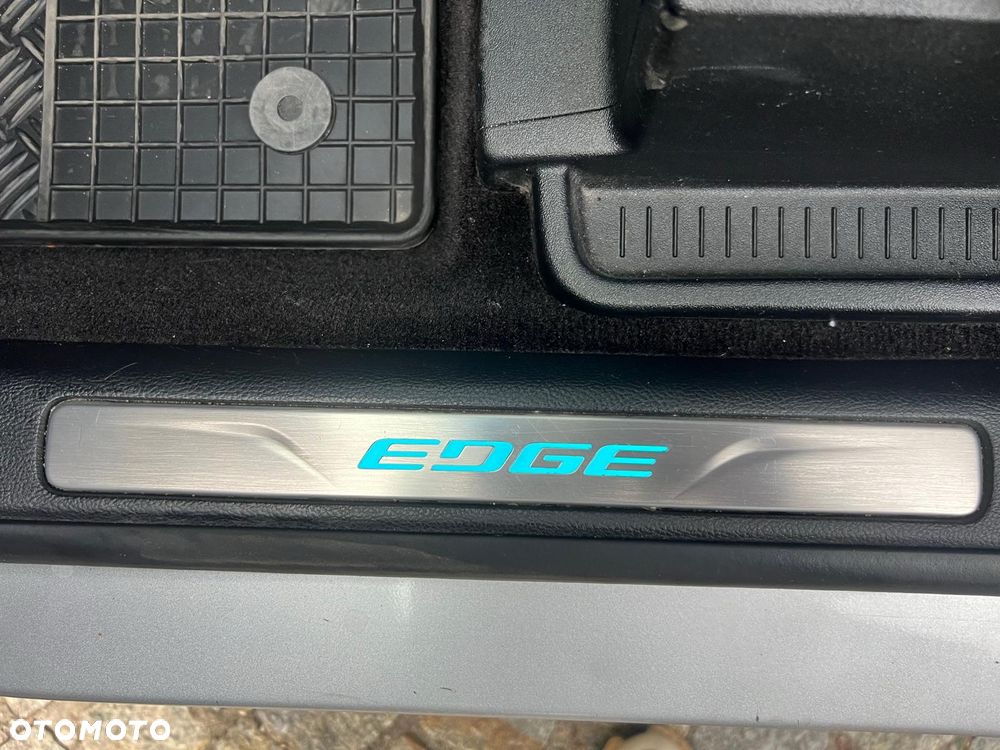 Ford Edge - 26