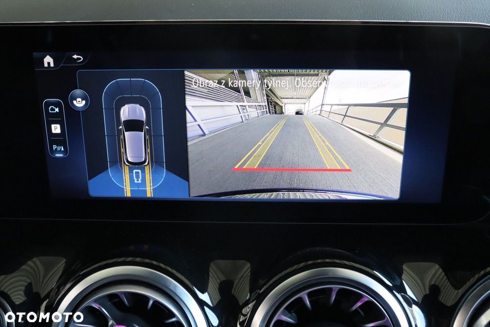 Mercedes-Benz GLA 200 AMG Line - 12