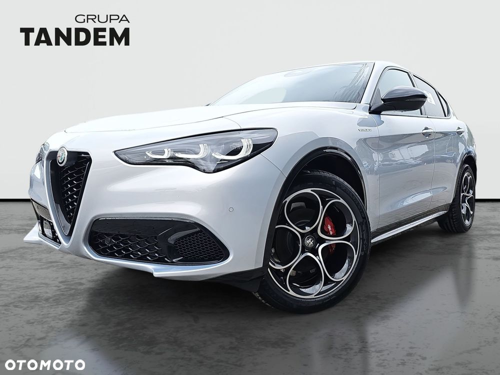 Alfa Romeo Stelvio - 1