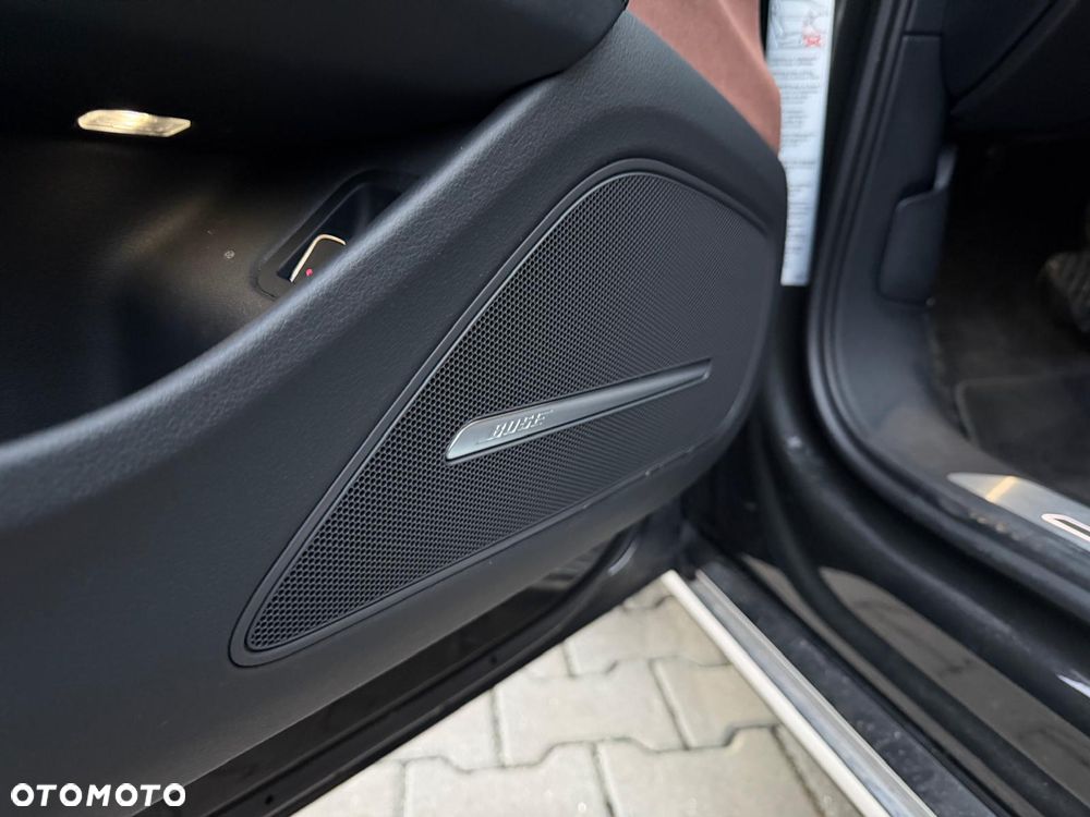 Audi A8 - 38