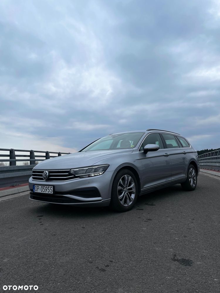 Volkswagen Passat - 2