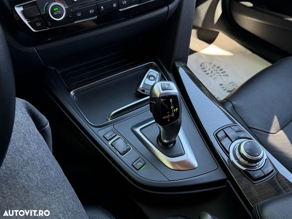 BMW Seria 3 320d Aut. Luxury Line - 16