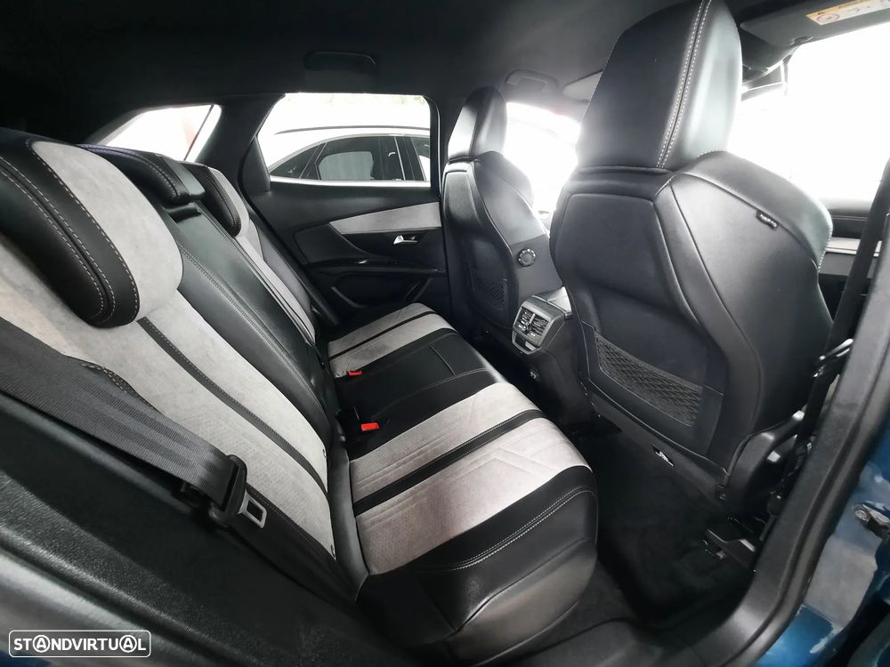 Peugeot 3008 1.6 Hybrid GT Pack e-EAT8 - 33