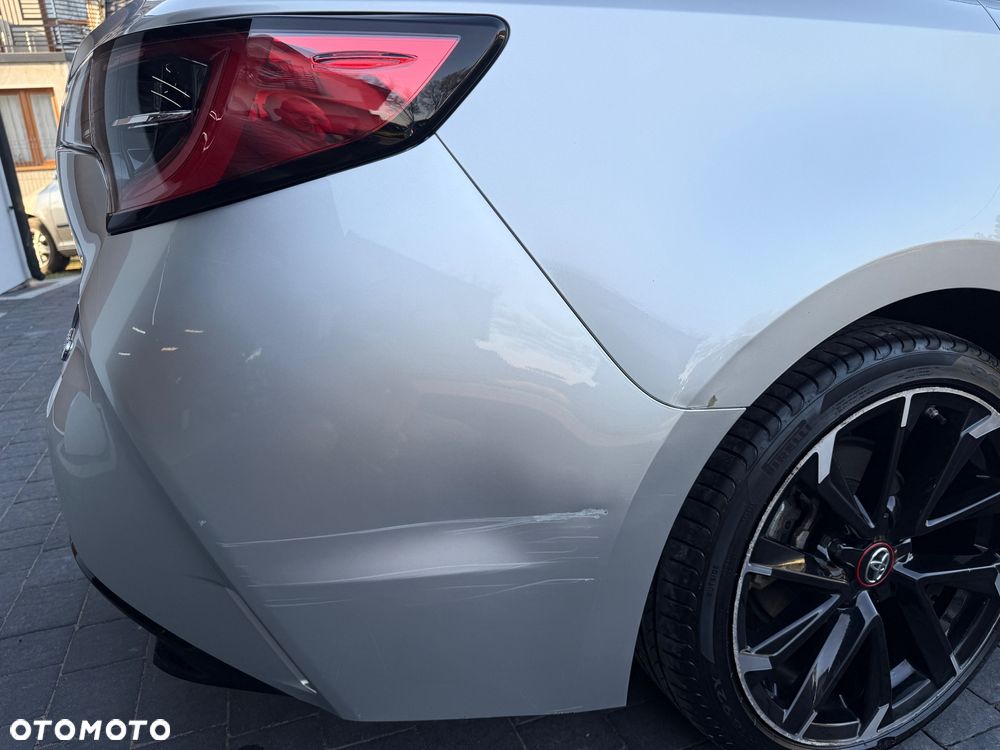 Toyota Corolla 2.0 Hybrid GR Sport - 17