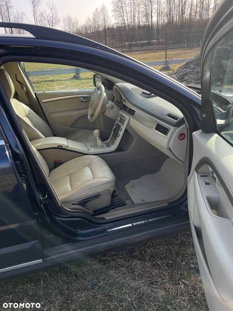 Volvo XC 70 2.4D Momentum - 17