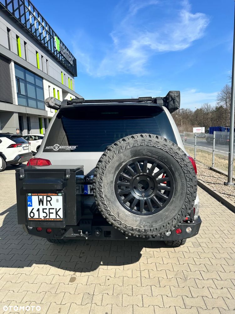 Toyota Land Cruiser - 6