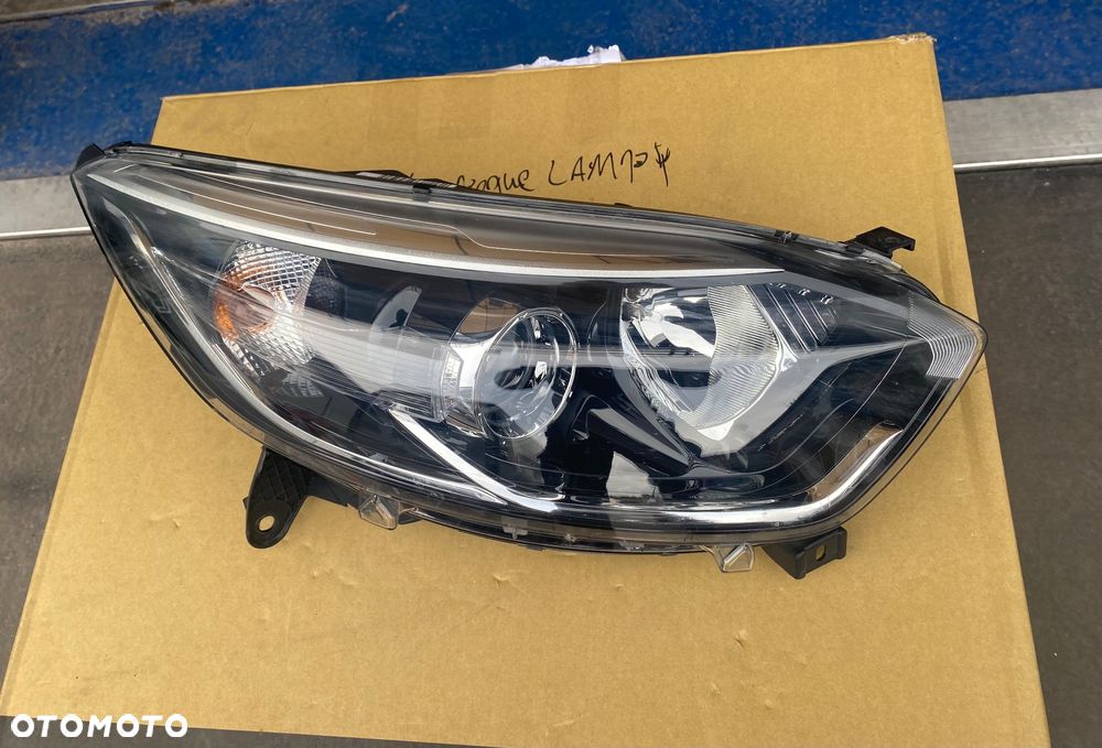 RENAULT Captur 1 I  13-19r kompletna LAMPA PRZEDNIA PRAWA REFLEKTOR PRAWY PRZÓD soczewka EUROPA  260102734R Wwa - 1