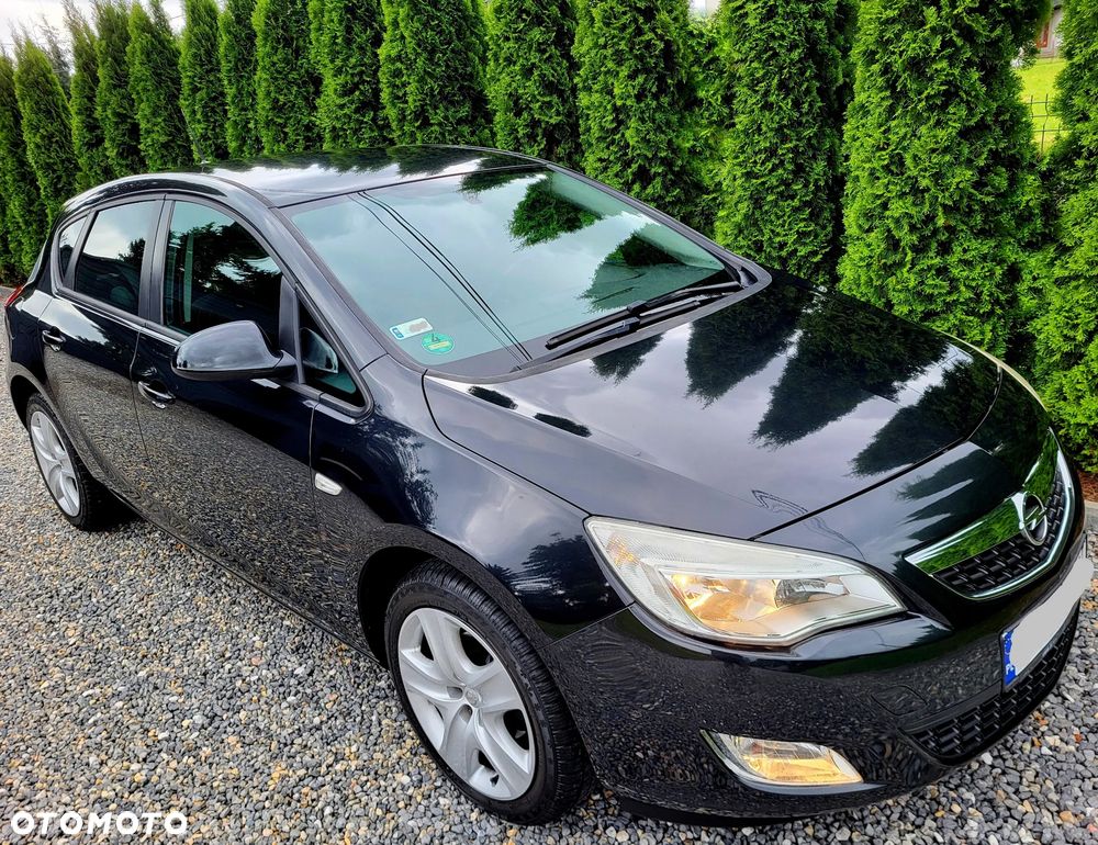 Opel Astra 1.4 T Cosmo - 4