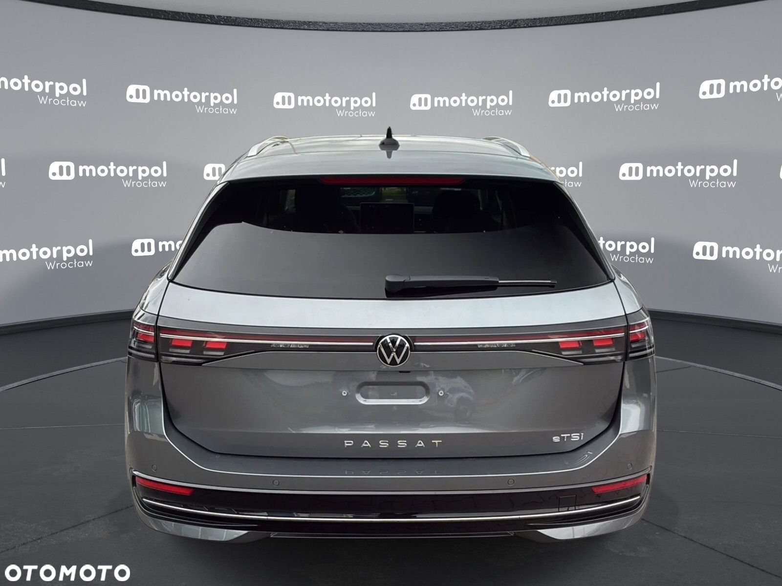 Volkswagen Passat - 9