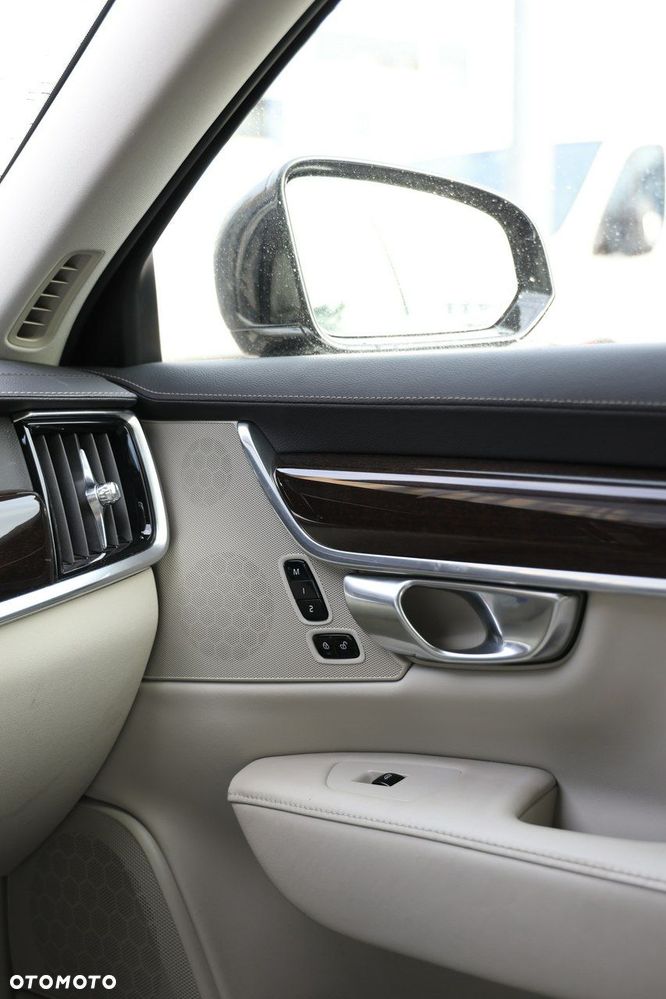 Volvo S90 - 22