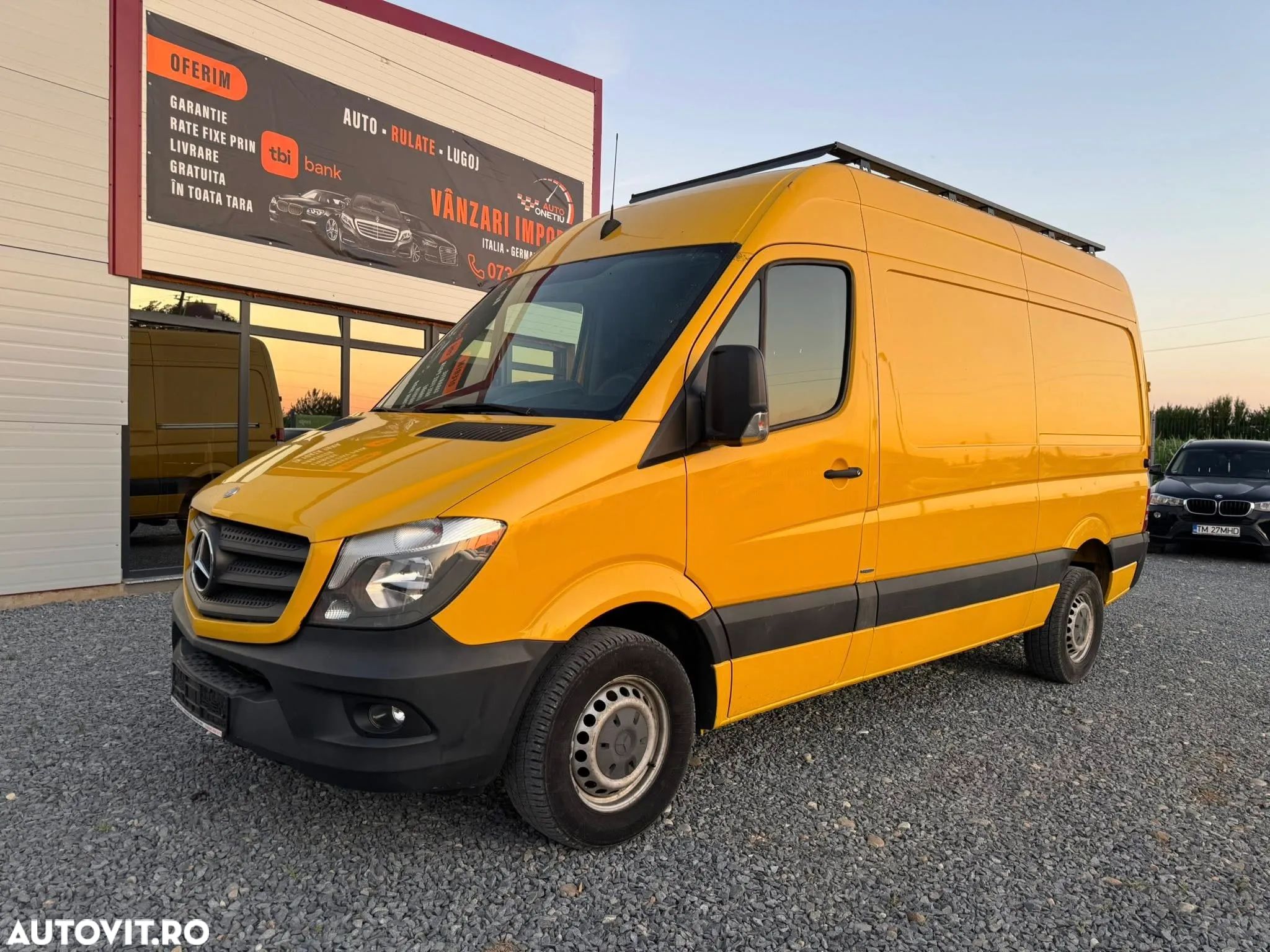 Mercedes-Benz Sprinter - 1