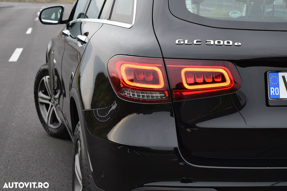 Mercedes-Benz GLC 300 e 4Matic 9G-TRONIC Edition AMG Line - 14