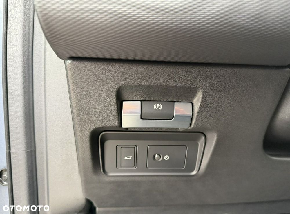 Land Rover Discovery Sport D240 R-Dynamic HSE - 31