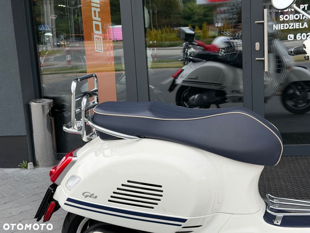 Vespa GTS - 10
