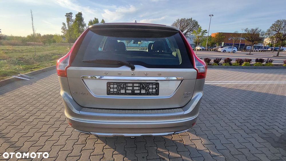 Volvo XC 60 D5 AWD Summum - 5
