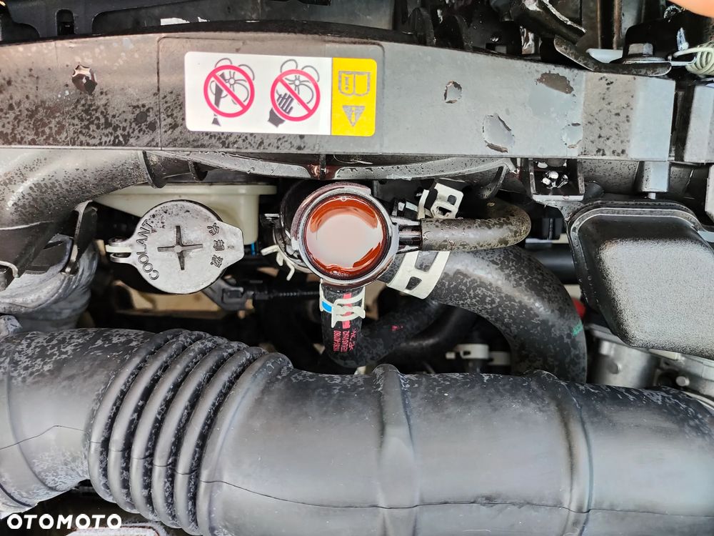 Toyota Yaris Cross Hybrid 1.5 Comfort 4x4 - 34