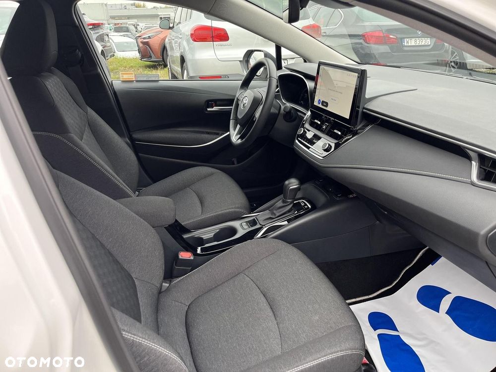 Toyota Corolla 1.8 Hybrid Comfort - 12