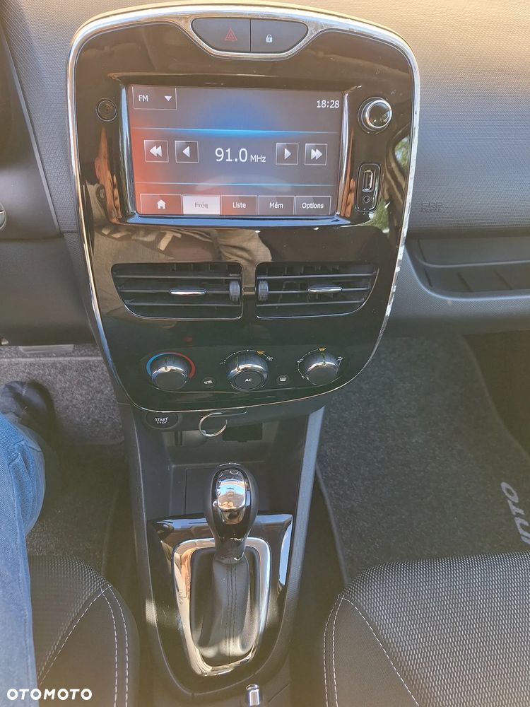 Renault Clio Energy dCi 90 EDC Initiale Paris - 38